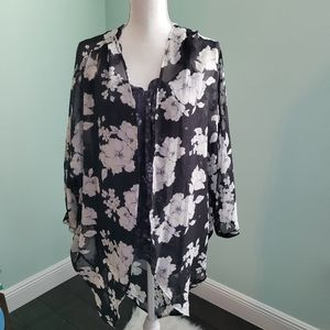Women's Large Floral Cover up